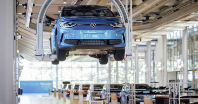 Volkswagen в криза? Германският гигант може да намали наполовина моделната си гама